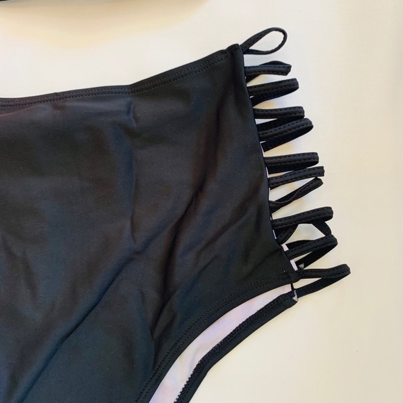 🎊 BLACK BIKINI - Picture 4 of 4